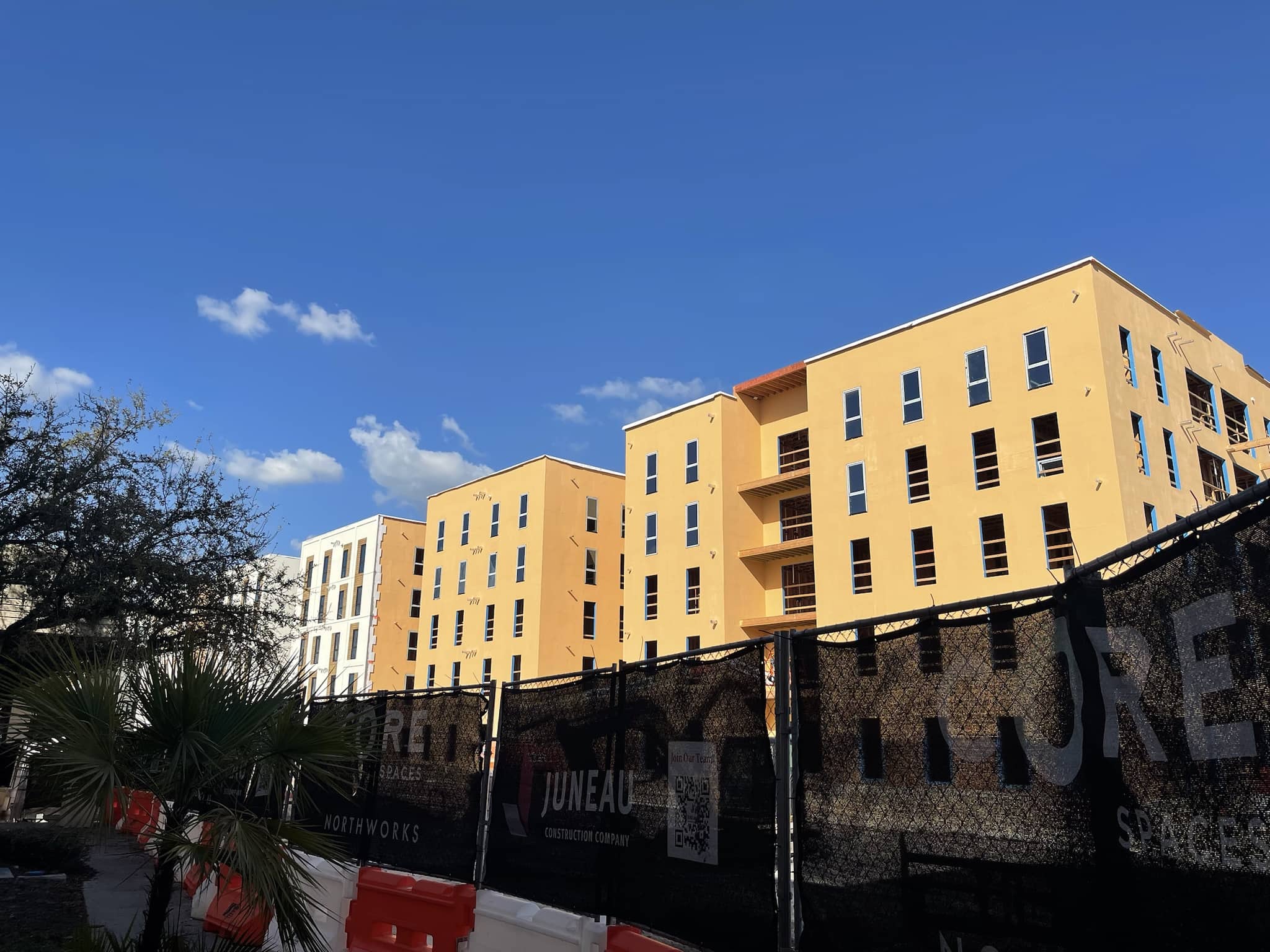 Construction Advances on Hub Tampa Fowler & The Mark Tampa, Set to Add 2,000 Beds Near USF